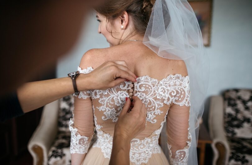 Femme : comment bien choisir sa tenue de mariage ?